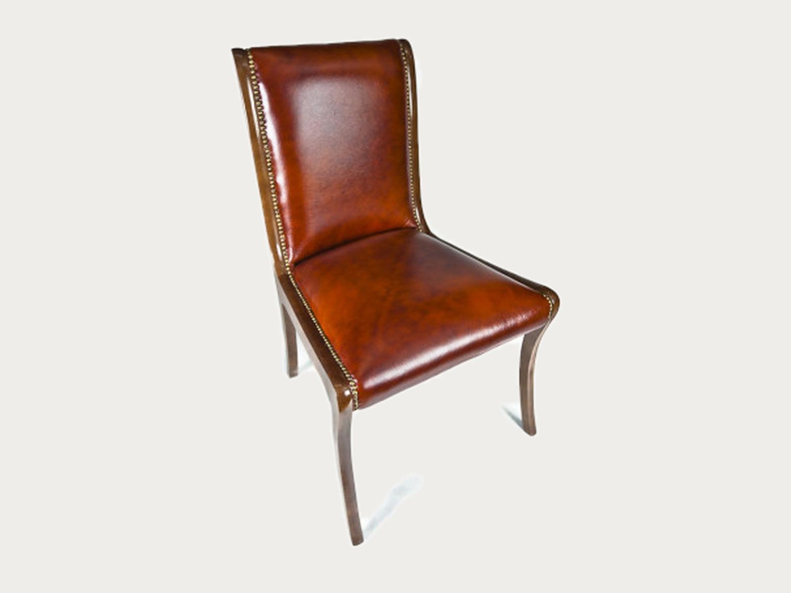 Krzesło Chester Cognac — koniakowy brąz